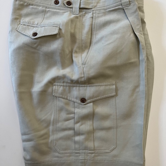 Vintage Tommy Bahama 100% Silk Cargo Shorts - Size 38